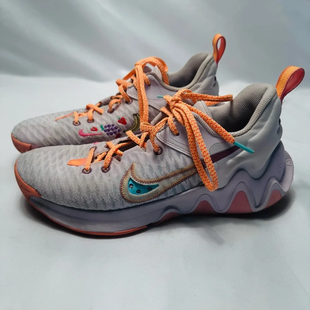 Nike Mens Giannis Immortality Force Field Super Smoothie Basketball Shoes Size 9